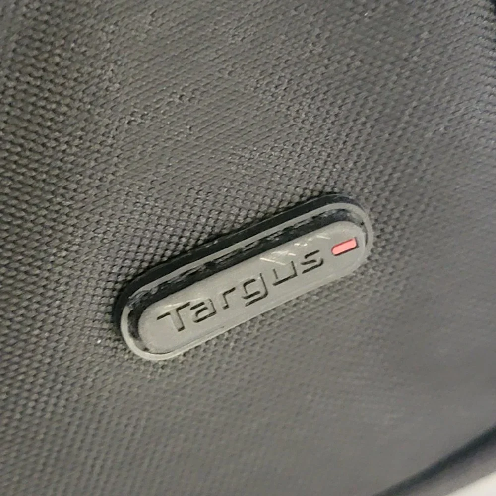 New Targus Classic Black Briefcase Bag 16